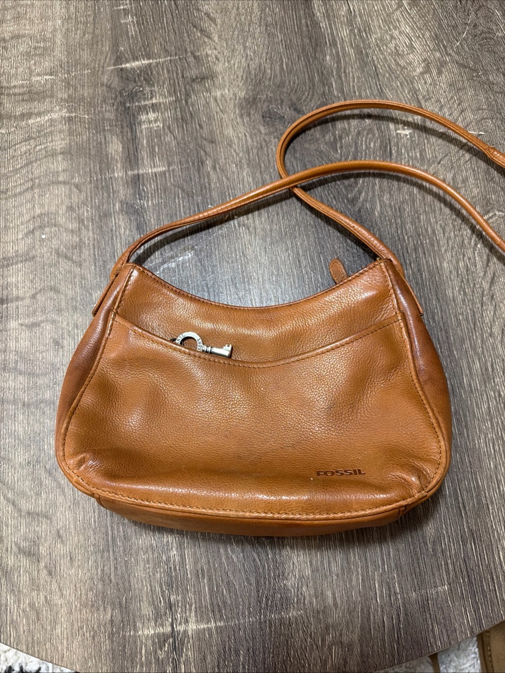 Fossil Leather Handbag Brown Small Crossbody Purse Key Charm Y2K 2000’s Style
